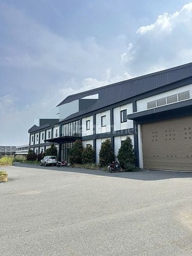 Cho thuê 2 kho xưởng KCN Đức Hòa, Long An, PCCC tự động, giá : 3.5 usd