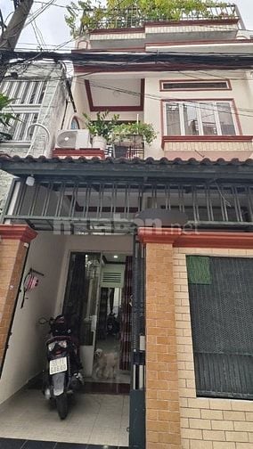 Bán Nhà : hẻm 4m Lý Thường Kiêt gần cx Bắc Hải Q.10 - dt:4,6x15m 2 lầu