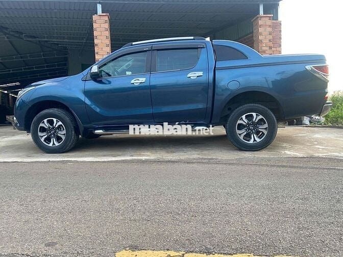 Mazda BT 50 2016 2.2L 4x2 AT - 180 km Xe Zin đẹp