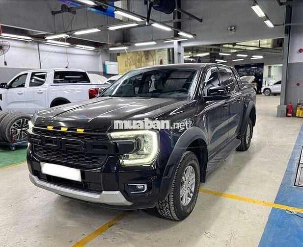 Ranger 2025 XLS 4x2 AT - 3988 km - LIKE NEW 99%