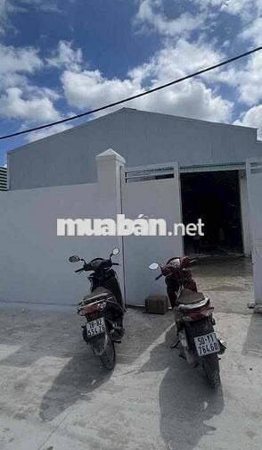 Cho thuê kho, xưởng 1000m2 Gần Quốc Lộ 22