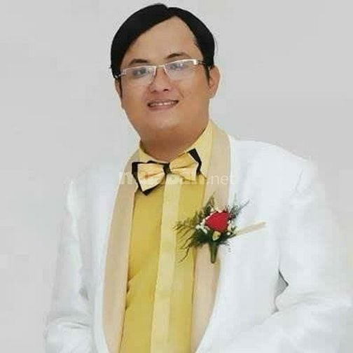 Nhân viên marketing chăm sóc web, fanpage, tiktok, youtube