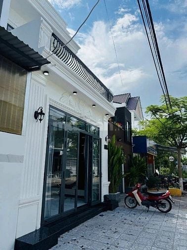 THANH LÝ PHÁT MÃI CĂN NHÀ 1 LẦU - SHR - GIÁ TỐT .