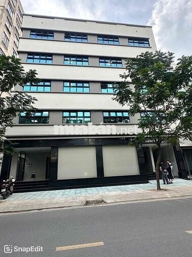 TOÀ NHÀ ĐẸP QUẬN 10 (16x12) MỚI XÂY FULL PCCC THANG MÁY