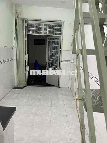 Cho thuê nhà nguyên căn 2 tầng mặt tiền Nguyễn Lâm DTSD 32m2