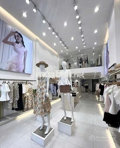 ⭕Hot! Nhà NC Ngay trung tâm Võ Văn Tần giao Cao Thắng khu sầm uất