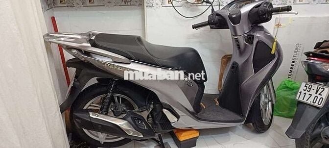 BÁN XE SH Xám , Mẹ lớn tuổi muốn đổi xe