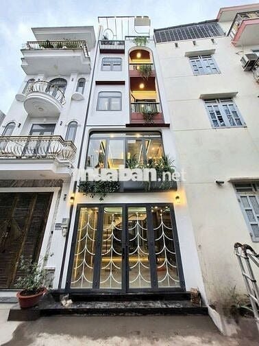 Nhà mới xây khu ngã tư ga, quận 12. Nhà 3 lầu +sthượng. Dt: 4×13,5m