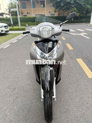 Honda SH Mode 125cc Bạc