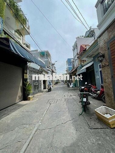 BÁN NHÀ 4×11,GIÁ 3,85 TỶ,HOÀN CÔNG, RA LÊ VĂN QUỚI 5 PHÚT