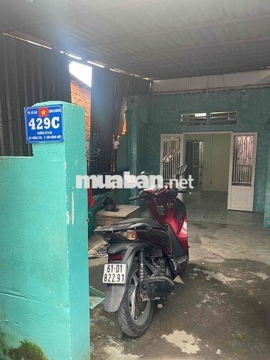 nhà khu dân cư p Dĩ An,tp HCM nhà cấp 4 đường dt 743c