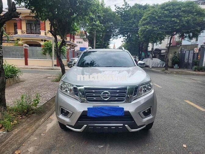 Nissan Navara 2018 Số tự động Bạc