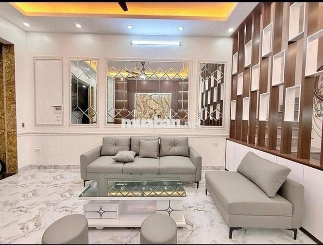 Hiếm! Hơn 7 tỷ Tam Trinh, Hoàng Mai 34m2, 5 tầng, MT 4m, 30m ô tô