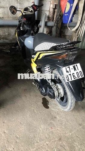 Yamaha Luvias Đen vàng