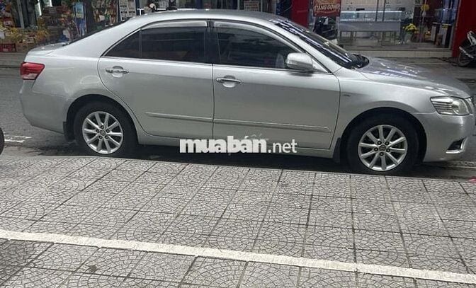 Toyota Camry 2011 2.4L Bạc
