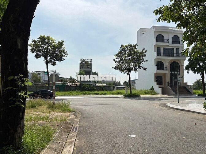 BÁN LÔ ĐẤT 100m2 NGAY CHỢ ĐÊM BÀU BÀNG GIÁ NGỘP