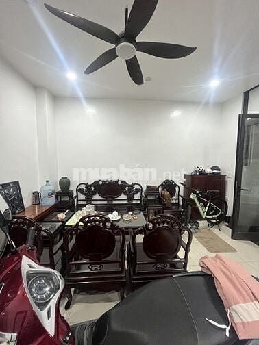 Dương Văn Bé, nhà dân xây, bền đẹp, bán nhanh giá rẻ nhất thị trường!