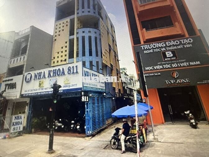 Cho thuê nhà nguyên căn, 40m2 1 trệt 1 lầu, 50m ra mặt tiền.