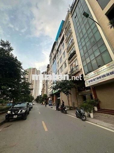 Mặt Phố Gần Hồ Linh Đàm 62m2 5 Tầng 15 Tỷ