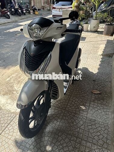 Honda SH Việt 150cc Trắng