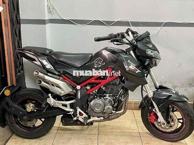 Benelli TNT 125 Đen