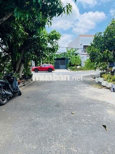 BÁN ĐẤT KDC 923 CÓ NHÀ CẤP 4. 198MV. GIÁ 2,5TY LỘ 12M. SỔ THỔ CƯ 100%.