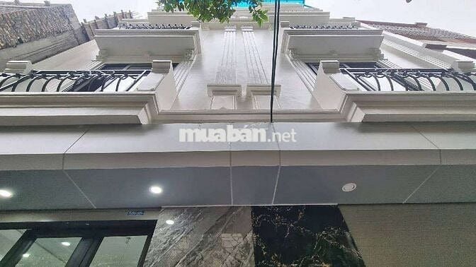 NHÀ NGUYỄN VĂN LINH 50M2 XÂY 5 TẦNG THANG MÁY CHỈ VÀI BƯỚC CHÂN RA PHỐ