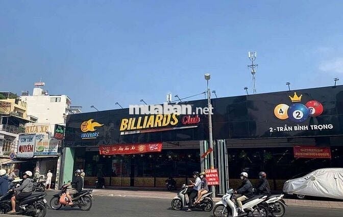 Chính chủ cho thuê nguyên căn góc 2 MT quận Bình Thạnh ngang 13m