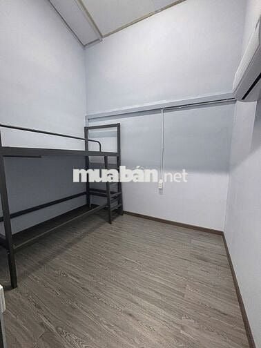 Pass phòng ở 168 Nguyễn Gia Trí, cách cổng sau UTH 500m