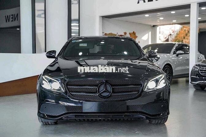 Mercedes-Benz E200 Sport 2019 Đen 42687 km