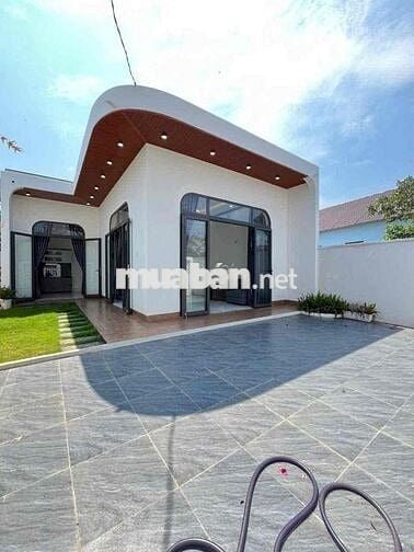 nhà đẹp sau lừng Trường Đại Học Tây Nguyên cách chợ Eakao chỉ 1km rẻ