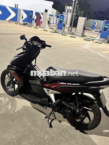 Ab Việt lên thái