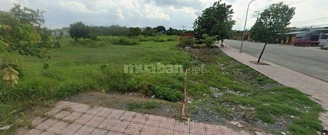 KẸT TIỀN BÁN LỖ MT ĐƯỜNG NHỰA TÂN PHÚ TRUNG CỦ CHI 90m2 1,4 Tỷ SHR