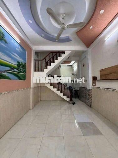 Nhà trệt 1 lầu 2pn 2vs hẻm ô tô