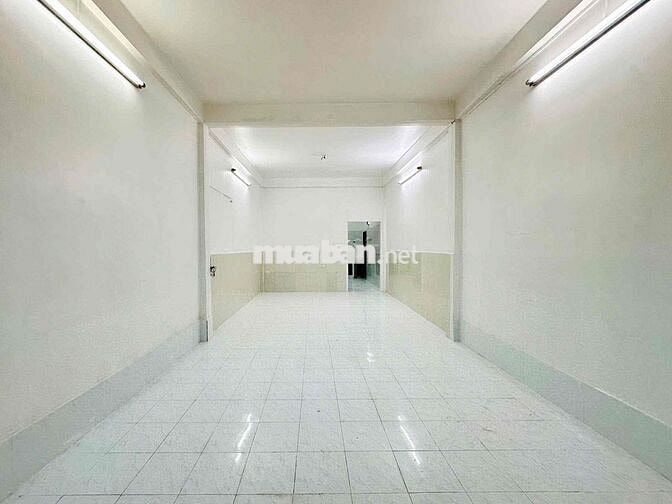 Cho thuê nhà nguyên căn 1trệt1lau trung tâm