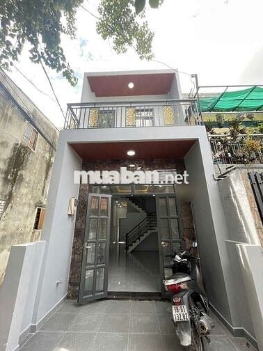 NHÀ ĐẸP Ở LIỀN ĐÚC 2 LẦU 3.6X17.5 ĐƯỜNG ÂU CƠ. P. PHÚ TRUNG. Q.TÂN PHÚ