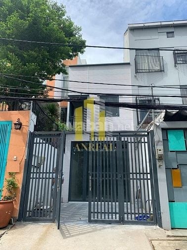 CHO THUÊ NHÀ TRỐNG MỚI XÂY GIÁ 20 TRIỆU GẦN NGUYỄN VĂN HƯỞNG