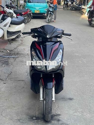Honda Air Blade xe chính chủ muốn bán