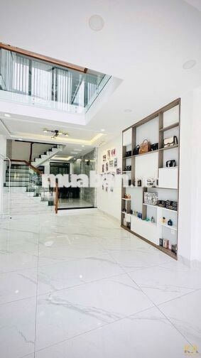 Bán Nhà Mới Xây Mặt Tiền Lương Văn Can P.2 : 8T5 TL