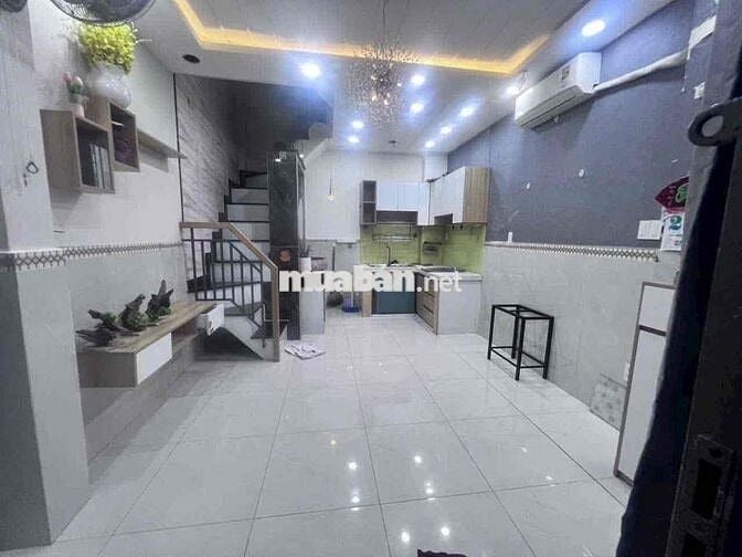 NC 2pn2wc 24m2 hẻm 618 Quang Trung P8