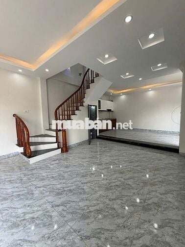 Nhà 4 tâng X 45M ,gần ĐLTL,dọn về ở luôn,tiện đi làm MỸ ĐÌNH ,CẦU GIẤY