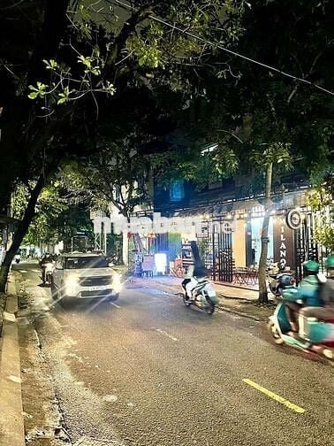 Siêu phẩm nhà 4tầng trung tâm quận Thanh Khê Đà Nẵng