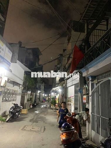 XE TẢI ĐỖ CỬA – NHÀ 3 TẦNG – FULL NỘI THẤT–NHỈNH 5 TỎI–HUỲNH VĂN NGHỆ