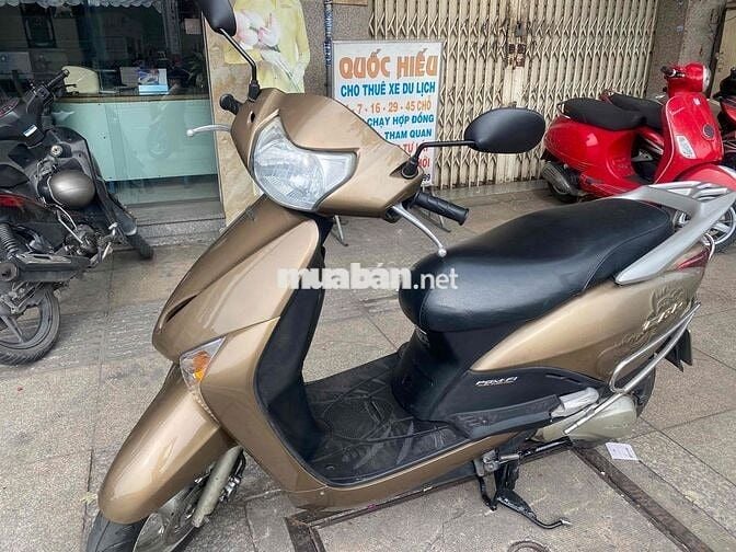 LEAD 2012 , đá chống tắt máy, thành phố