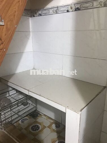 Cho thuê P trọ DT:5x5 giá 3tr/thg lầu  ,HBC,TĐ,