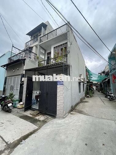 Nhà đẹp ở ngay Bình Tân HXT , xây tâm huyết , HC đủ sổ đẹp