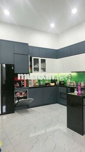 BT GÓC 2 MT–KIẾN TRÚC SANG TRỌNG–P.13,BÌNH THẠNH DT:10,75x17CN:183,6m2