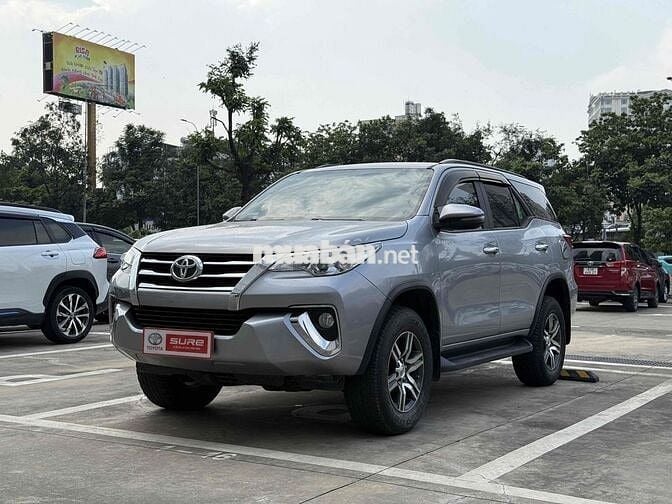 Toyota Fortuner 2019 - Máy Xăng - 1 Cầu - Tại Hãng