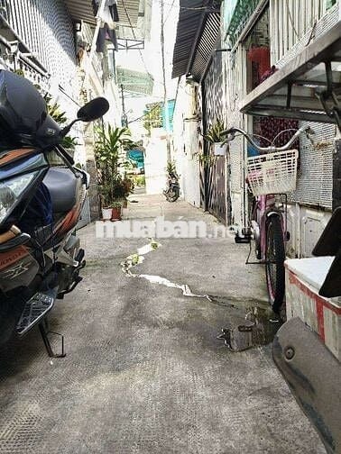 Bán nhà trệt + lửng , cách GALAXY NGUYỄN VĂN QUÁ vài bước chân .