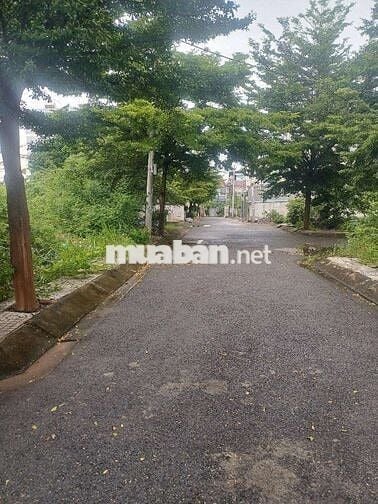 Cần bán  nhà 74m2, 3pn, đường Huỳnh Tấn Phát, Nhà Bè, chỉ 5,5 tỷ.